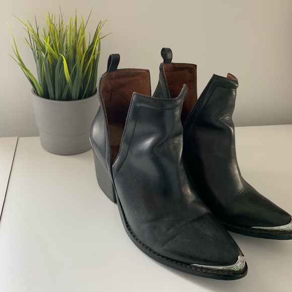 jeffrey campbell hinge block heel booties